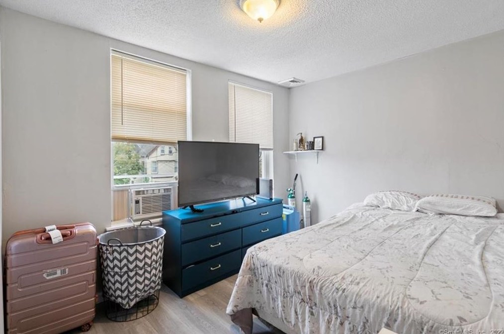 133 Portsea St, New Haven CT 06519-2238 exterior