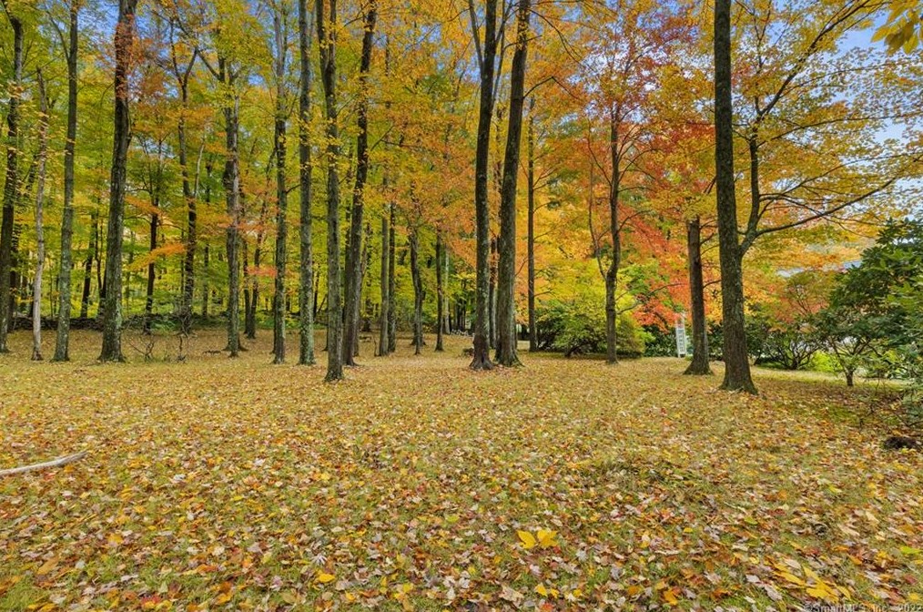 204 Metcalf Rd, Tolland CT 06084-3756 exterior