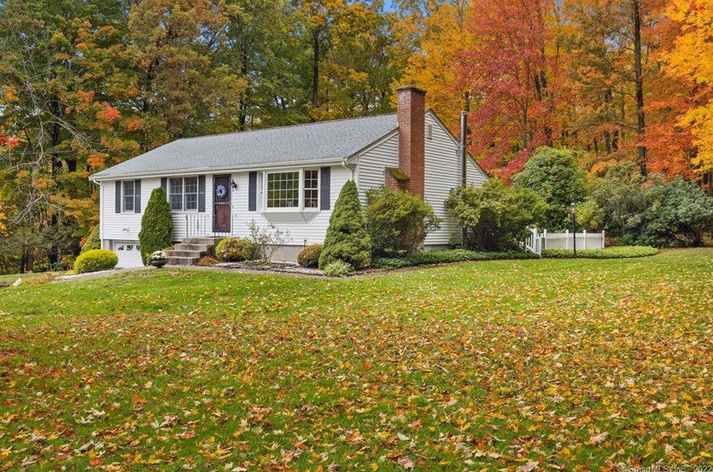 204 Metcalf Rd, Tolland CT 06084-3756 exterior