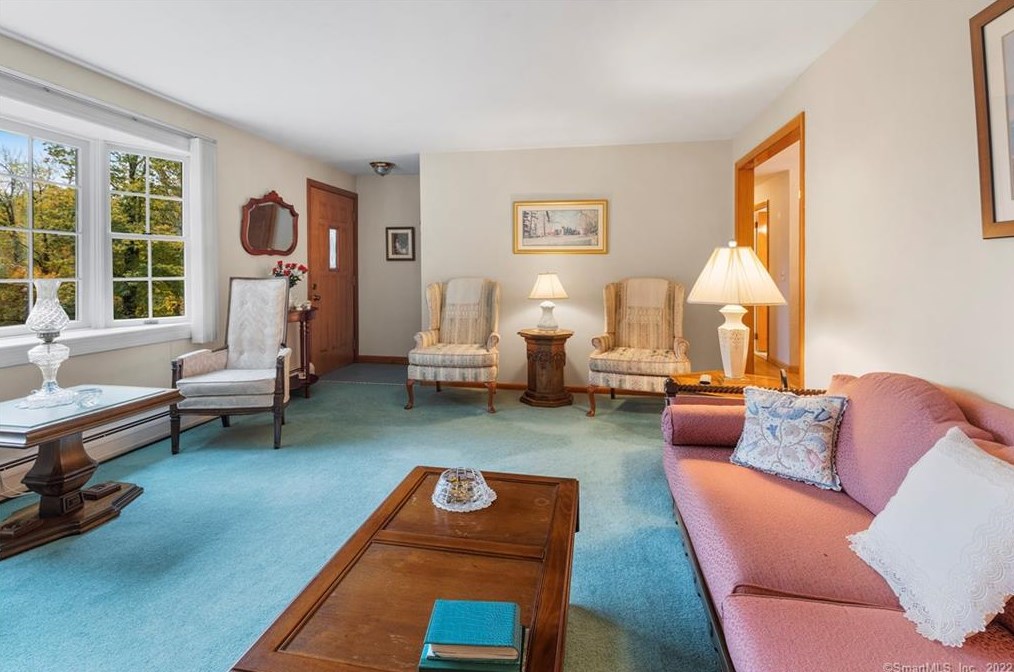 204 Metcalf Rd, Tolland CT 06084-3756 exterior