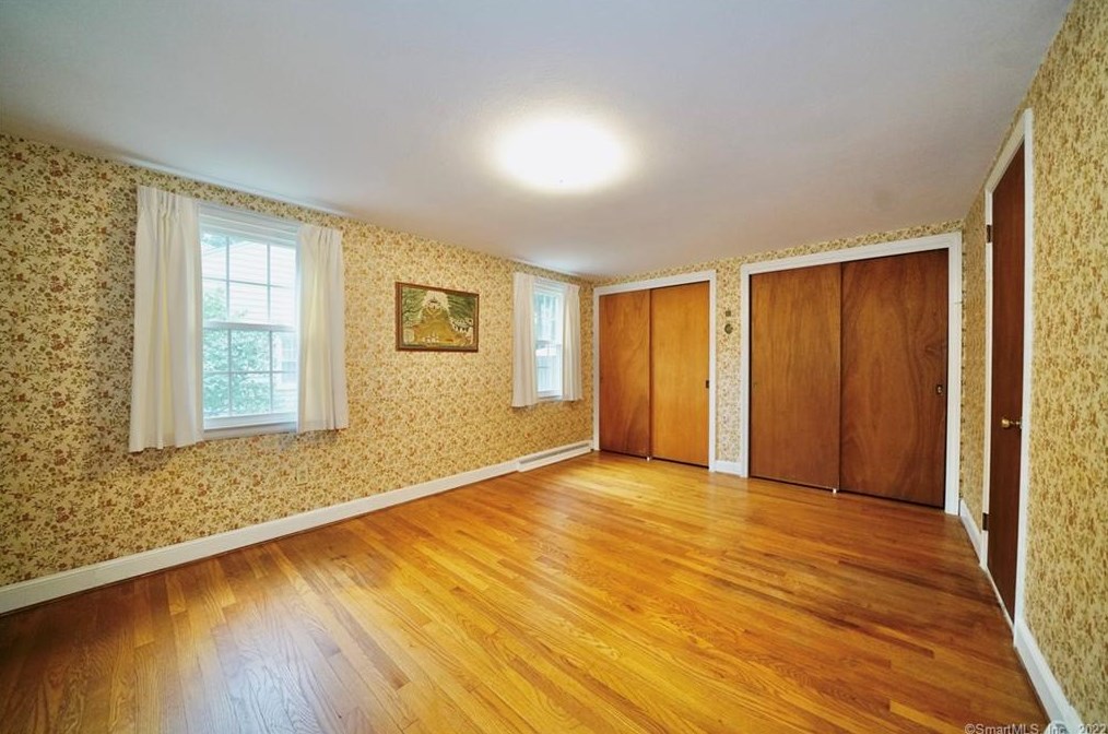 69 Burnbrook Rd, Hartford CT 06118-2009 exterior