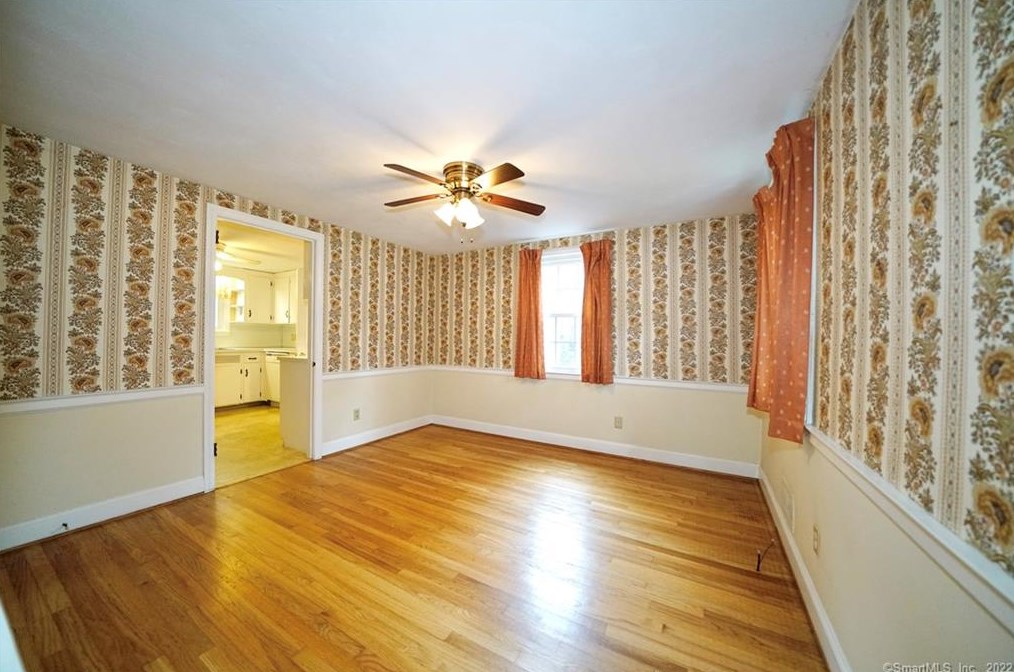 69 Burnbrook Rd, Hartford CT 06118-2009 exterior