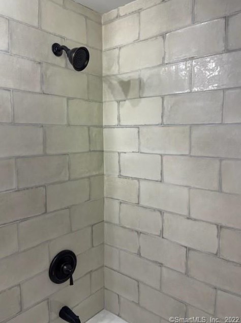 43 Austin Ave, New Haven CT 06512-4763 exterior