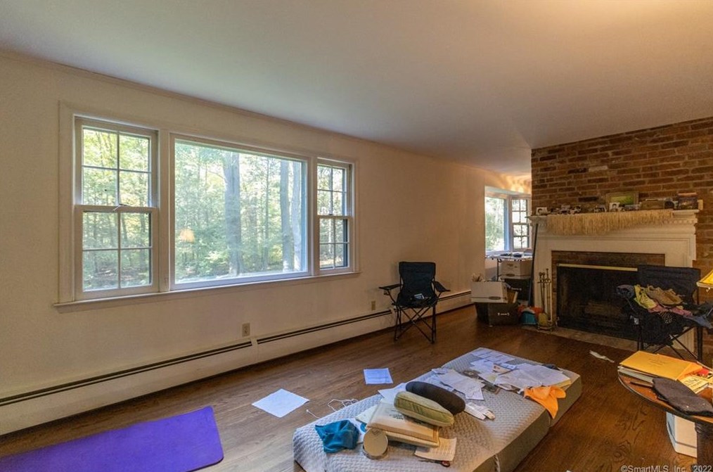 232 Haynes Rd, Avon CT 06001-2978 exterior