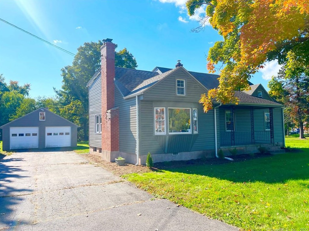 341 Center Rd, Vernon CT  06066-4145 exterior