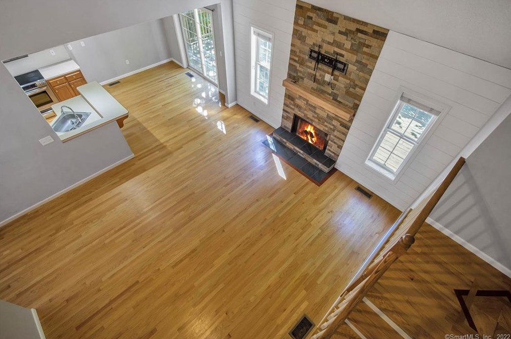 107 Cariati Blvd, Meriden CT 06451-3697 exterior