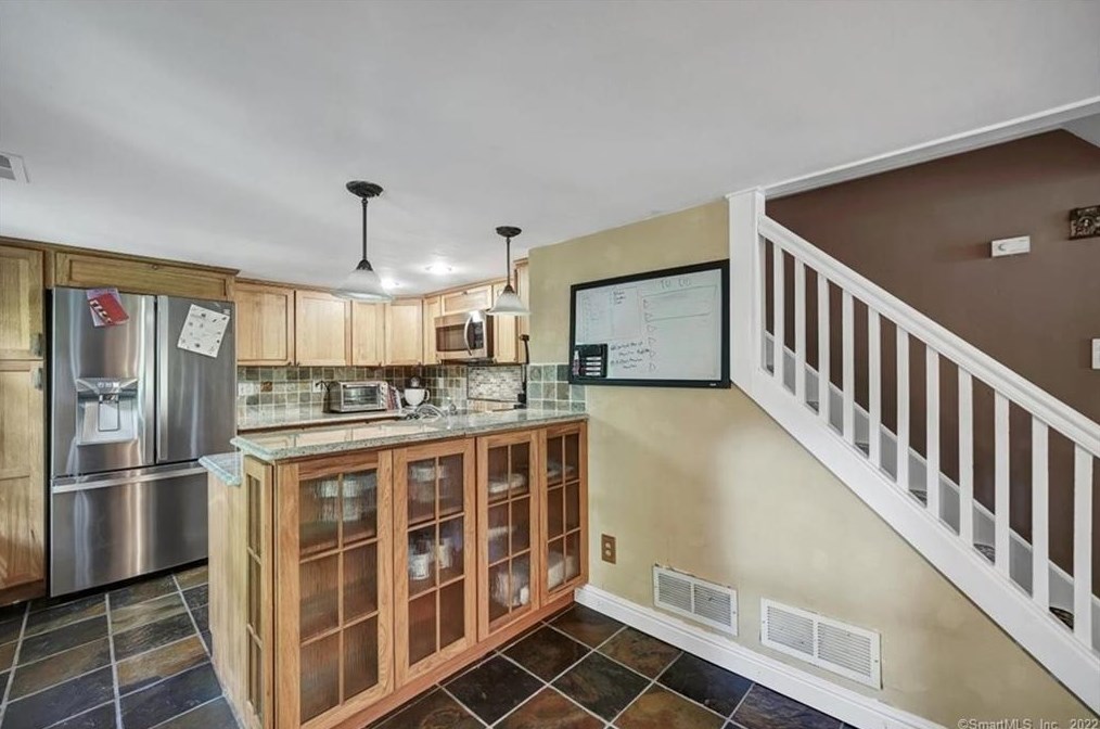 7 Olympic Dr, Danbury CT  06810-8216 exterior