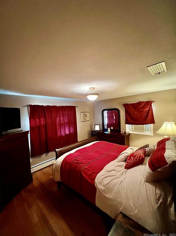 18 Pne St, Plainfield CT 06374-1539 exterior