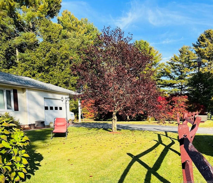 18 Pne St, Plainfield CT 06374-1539 exterior