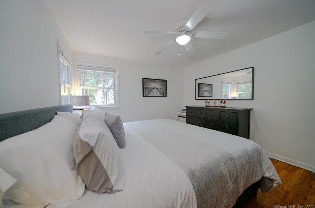 97 Alps Dr, Hartford CT 06108-1402 exterior