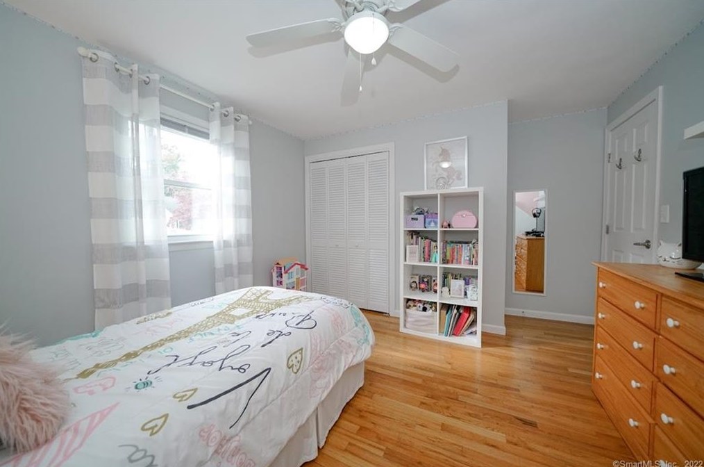 97 Alps Dr, Hartford CT 06108-1402 exterior