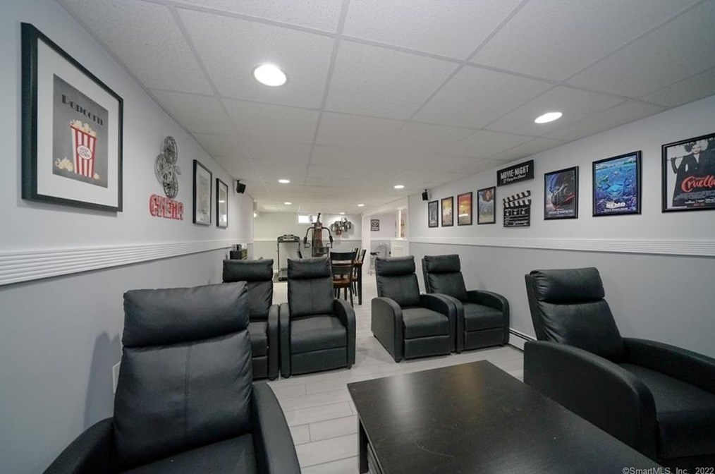 97 Alps Dr, Hartford CT 06108-1402 exterior