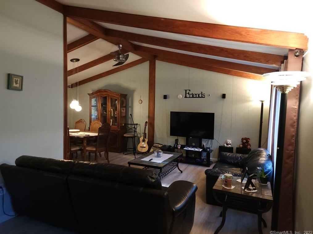 92 Cow Hill Rd, Clinton CT  06413-1342 exterior