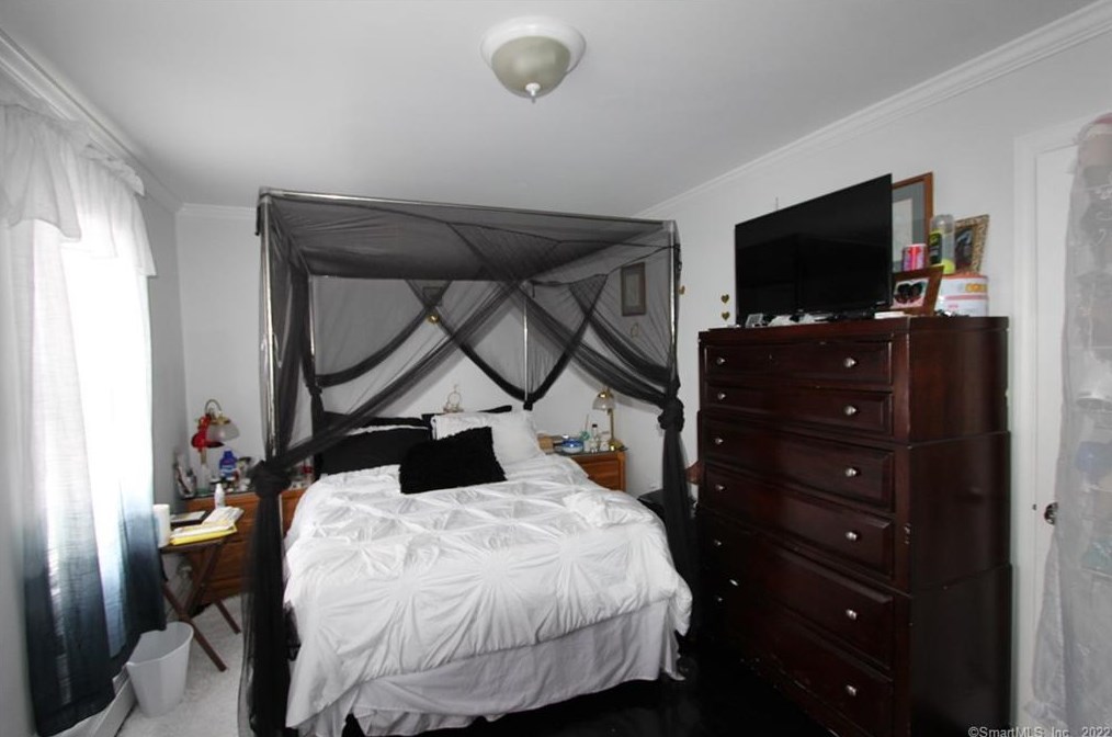 90 Harold St, Hartford CT  06112-1253 exterior