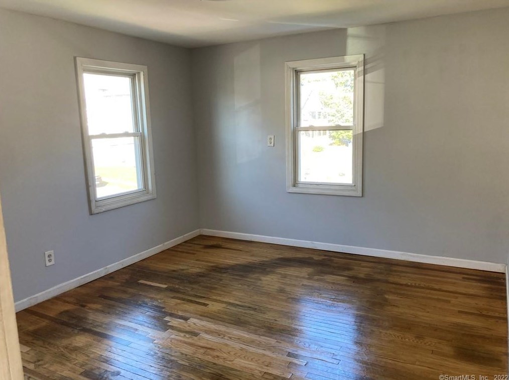 141 Bunker Ave, Meriden CT 06450-3333 exterior