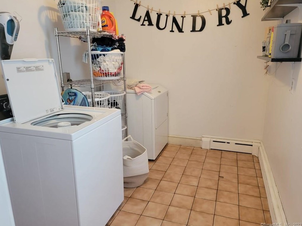 10 Mount Vernon Ave, Watertown CT  06779-2127 exterior