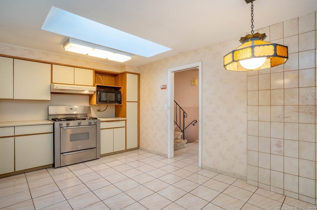 29 Cascade Rd, Hartford CT 06117-2005 exterior