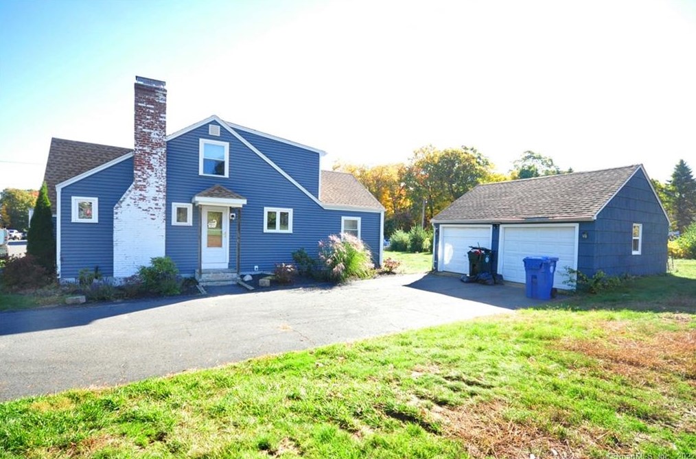 231 Spielman Hwy, Unionville CT  06013-1701 exterior