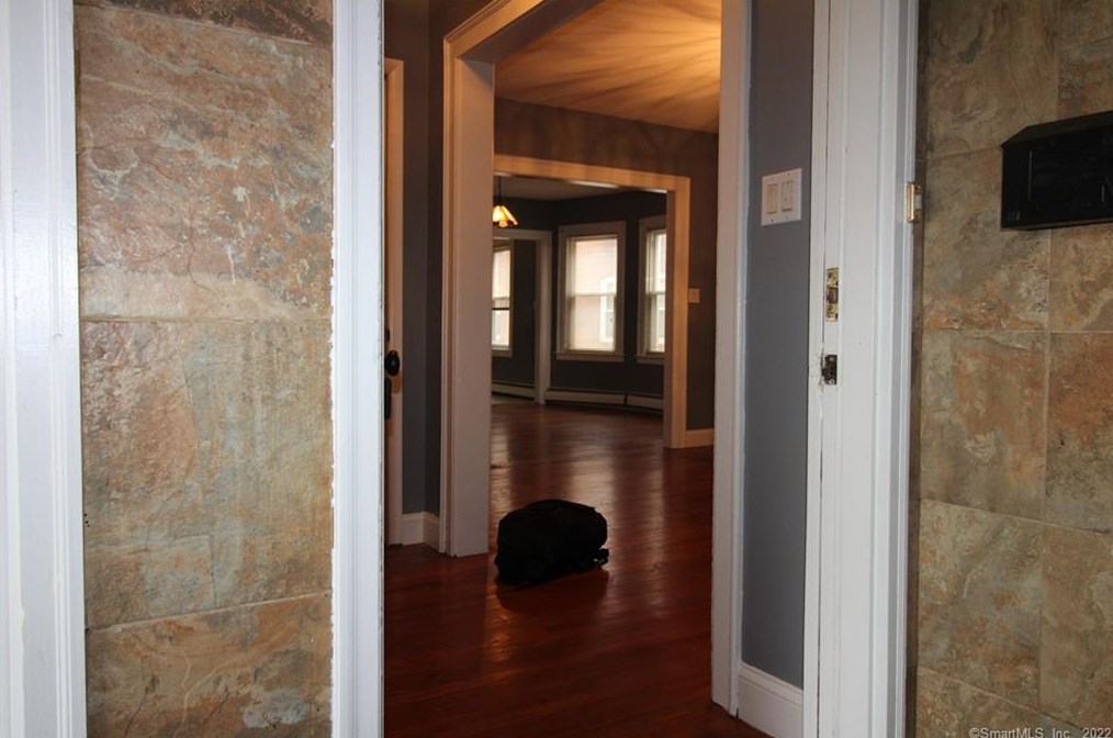 544 Franklin Ave, Hartford CT  06114-3018 exterior