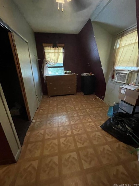 38 Lamson St, New Haven CT  06516-2823 exterior