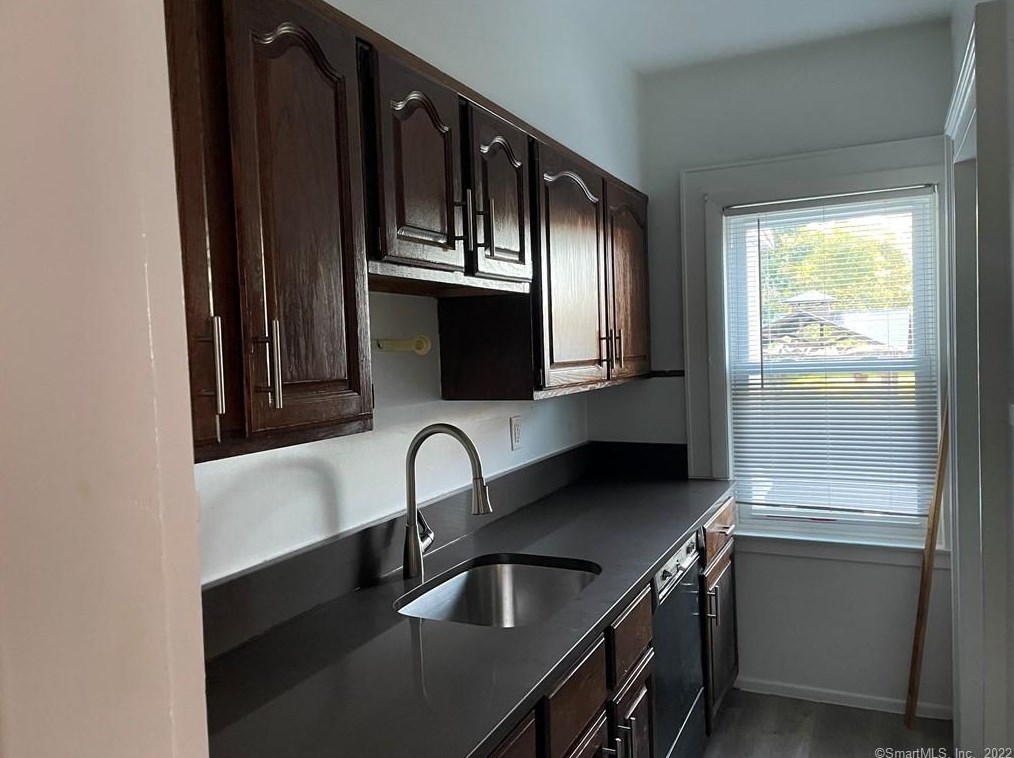 116 Dewitt St, New Haven CT  06519-2131 exterior