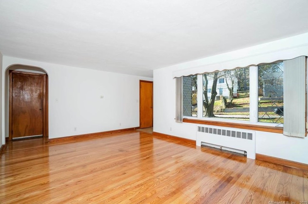 57 Vale Ave, Meriden CT 06451-2828 exterior