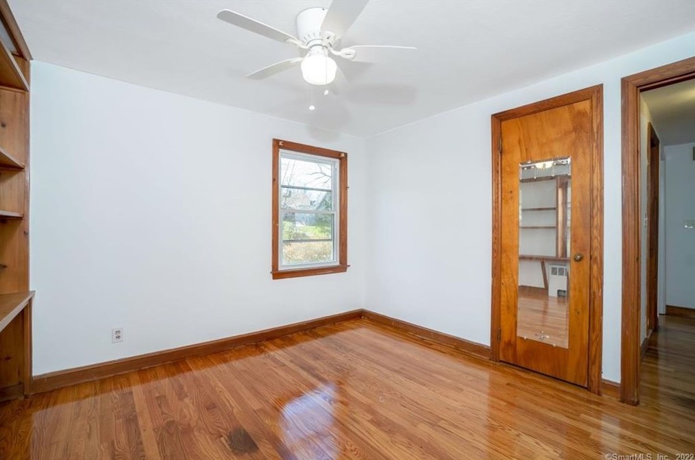 57 Vale Ave, Meriden CT 06451-2828 exterior