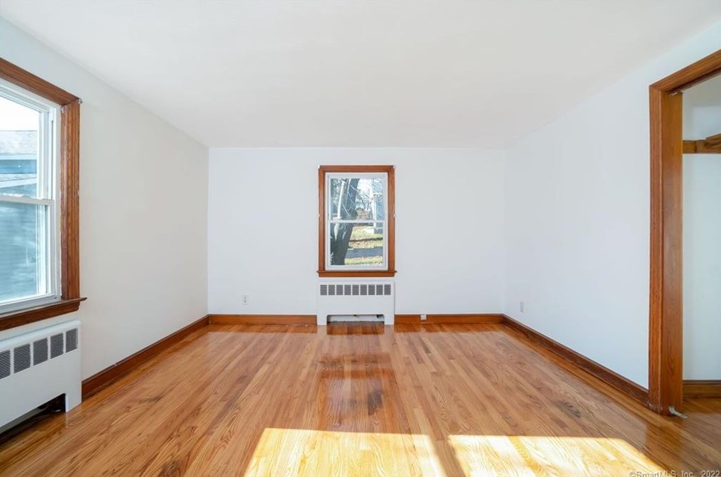 57 Vale Ave, Meriden CT 06451-2828 exterior