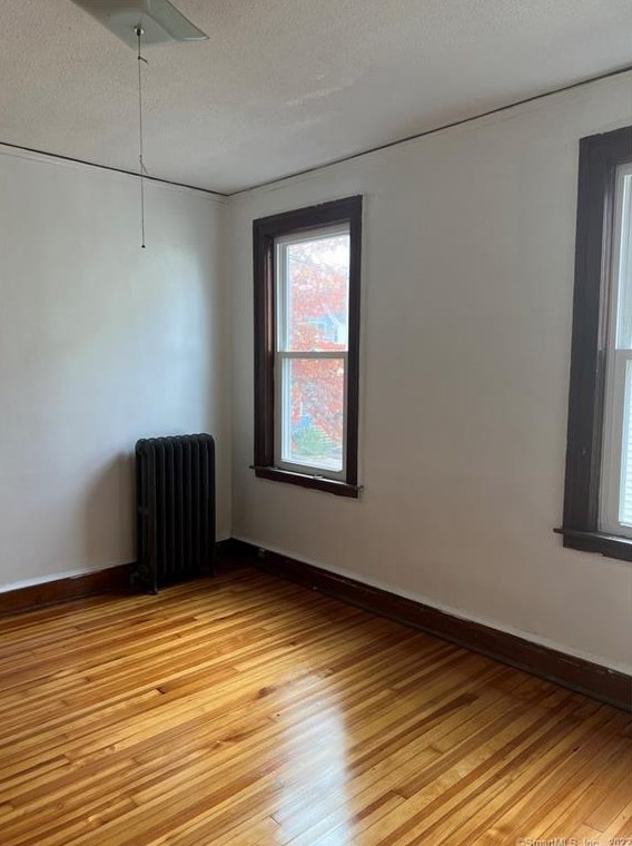 28 Arnold St, Hartford CT  06106-3504 exterior