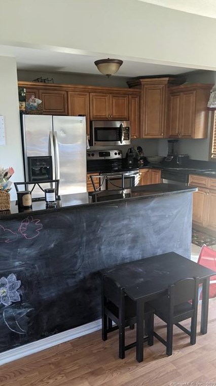 87 Spring Hill Ave, Watertown CT  06779-2359 exterior