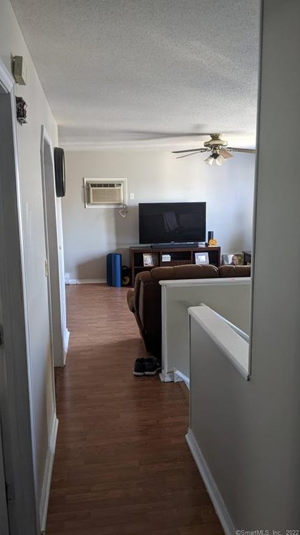 87 Spring Hill Ave, Watertown CT  06779-2359 exterior