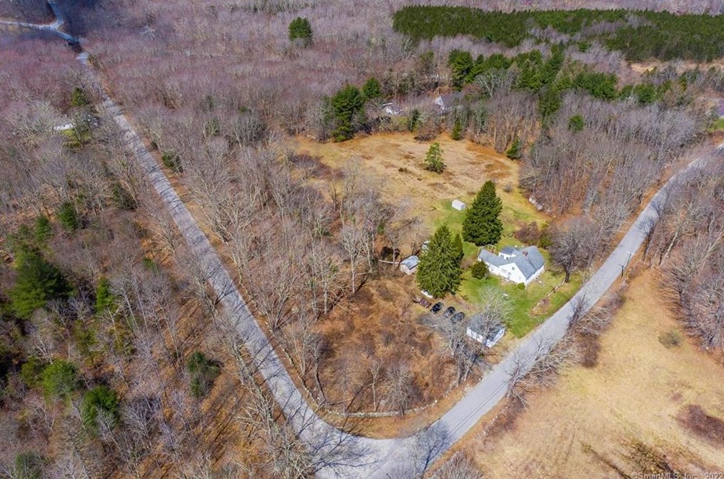 33 John Mack Rd, North Windham CT  06247-1606 exterior