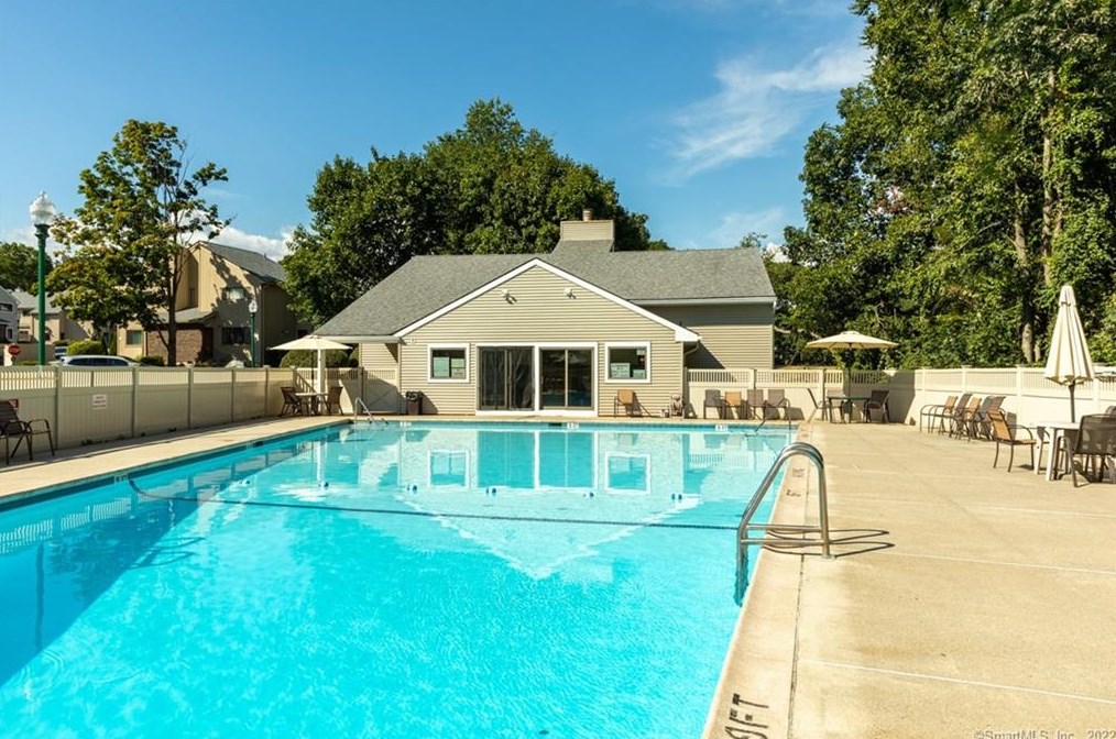 159 Shagbark Dr, Derby CT  06418-2621 exterior