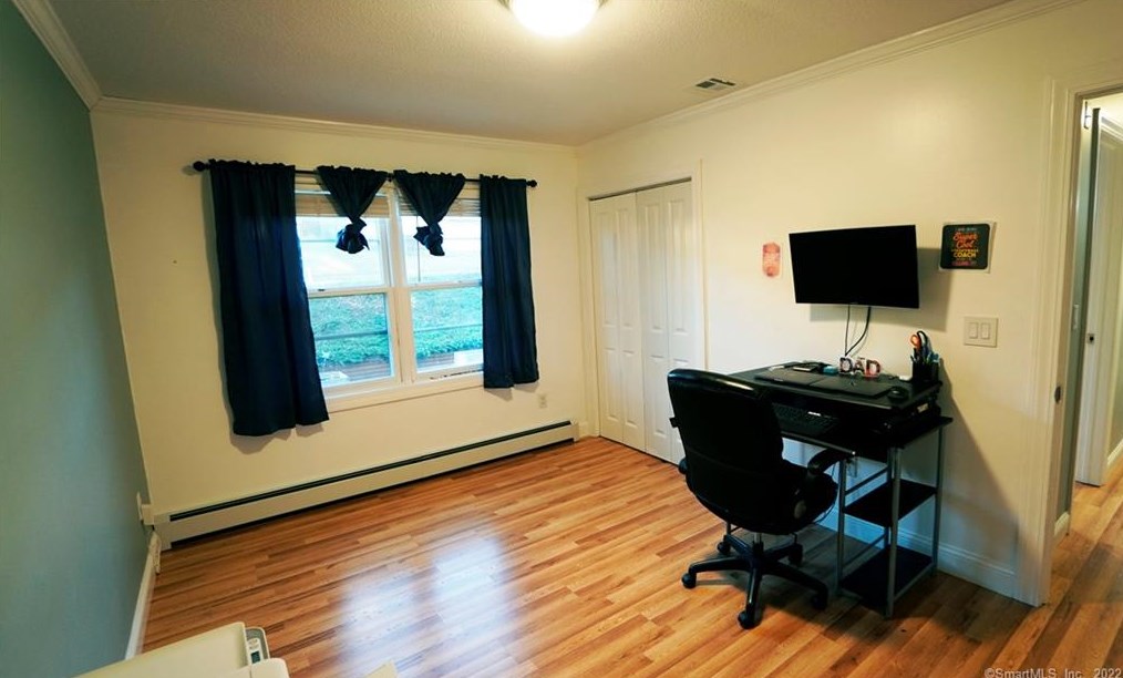 120 Applewood Ln, Union City CT  06770-3181 exterior