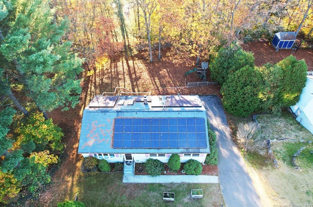 120 Applewood Ln, Union City CT  06770-3181 exterior