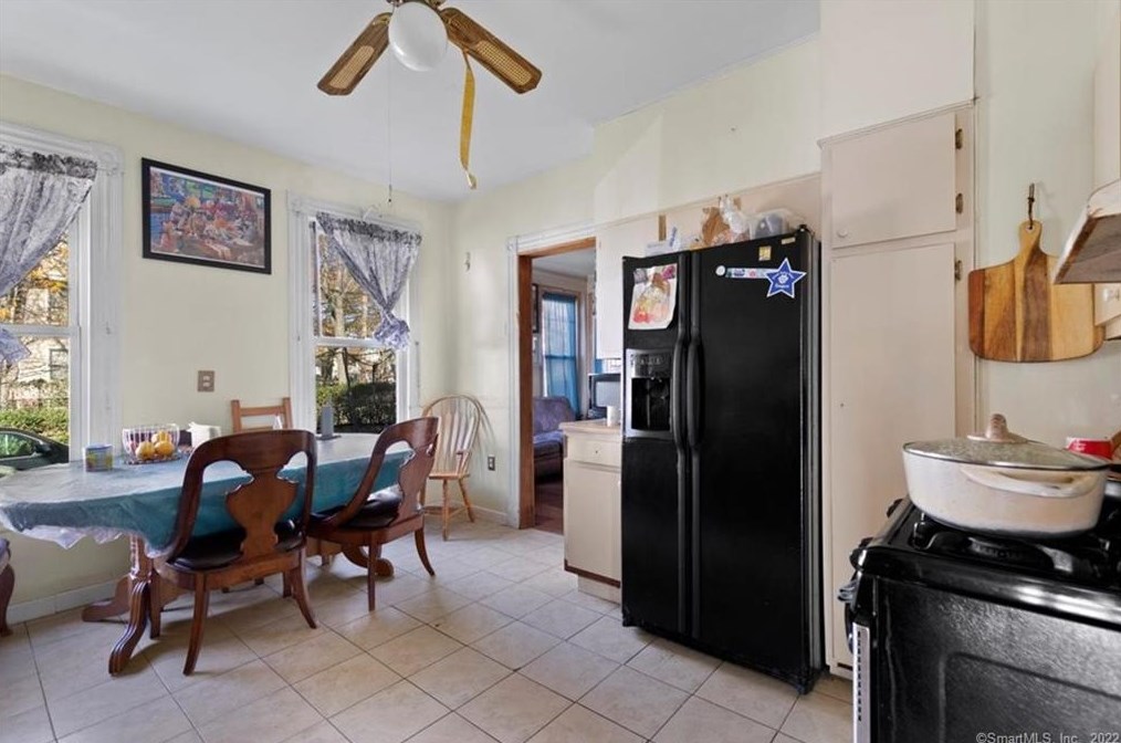 448 Ferry St, New Haven CT 06513-3618 exterior