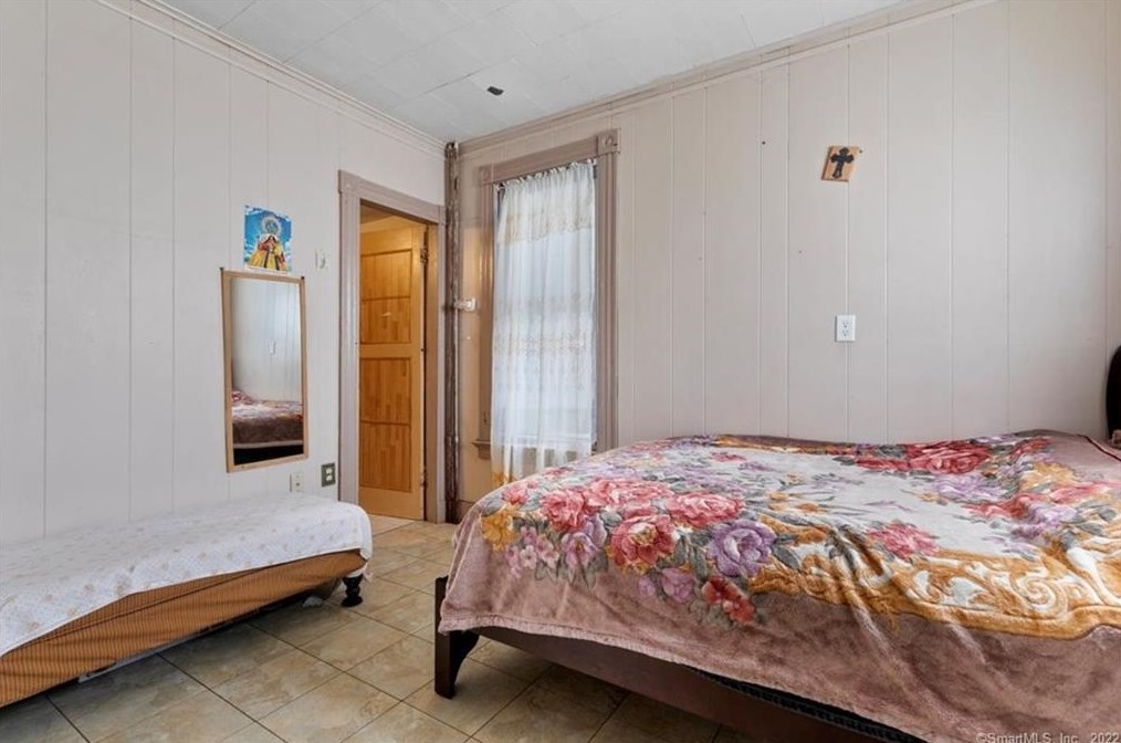 448 Ferry St, New Haven CT 06513-3618 exterior