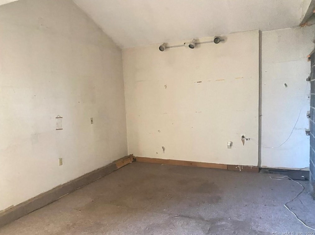 107 Hillcrest Ave, New Haven CT  06514-3503 exterior