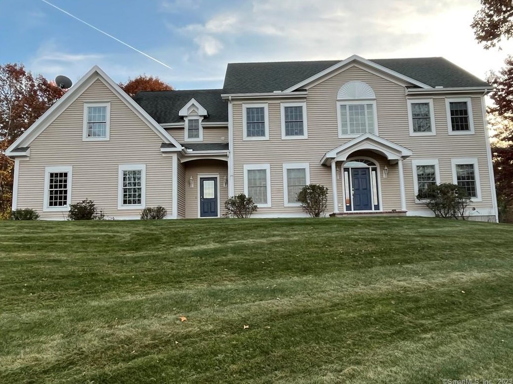 7 Yorkshire Way, Unionville CT  06013-1629 exterior