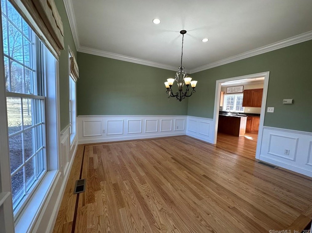 7 Yorkshire Way, Unionville CT  06013-1629 exterior