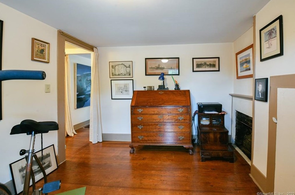 341 Main St, Winsted CT  06098-1675 exterior