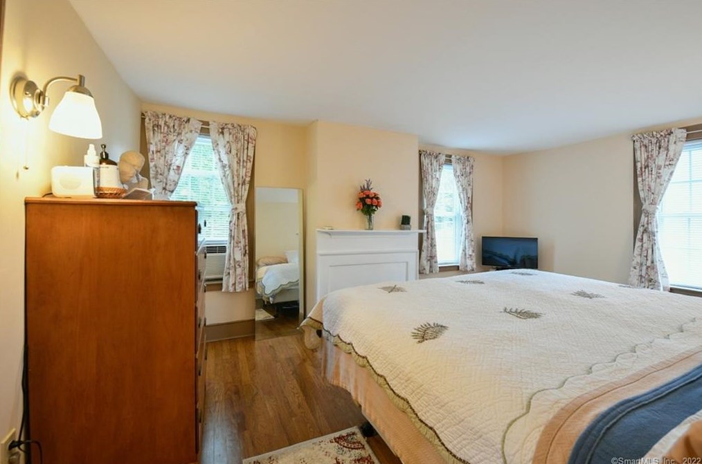 341 Main St, Winsted CT  06098-1675 exterior
