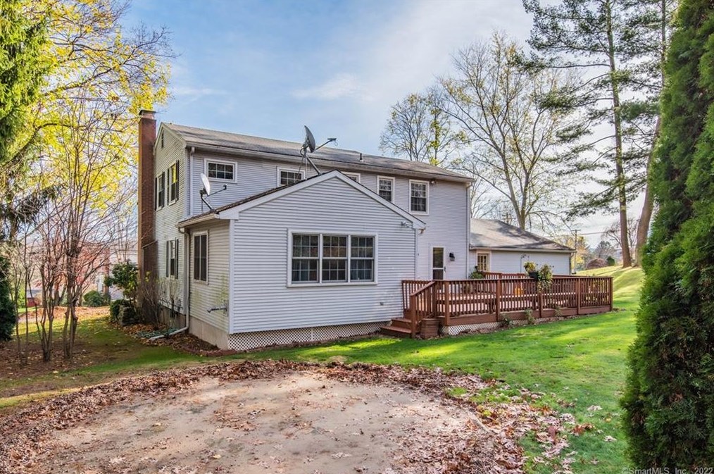 69 Hany Ln, Vernon CT 06066-2741 exterior