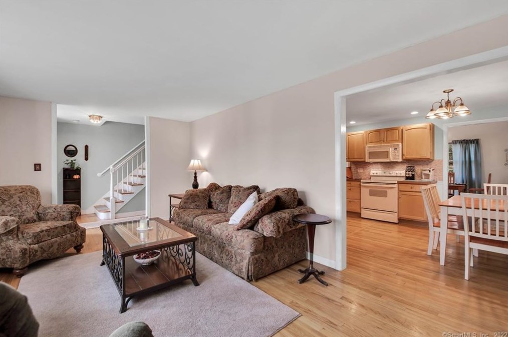 69 Hany Ln, Vernon CT 06066-2741 exterior