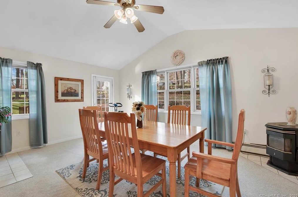 69 Hany Ln, Vernon CT 06066-2741 exterior