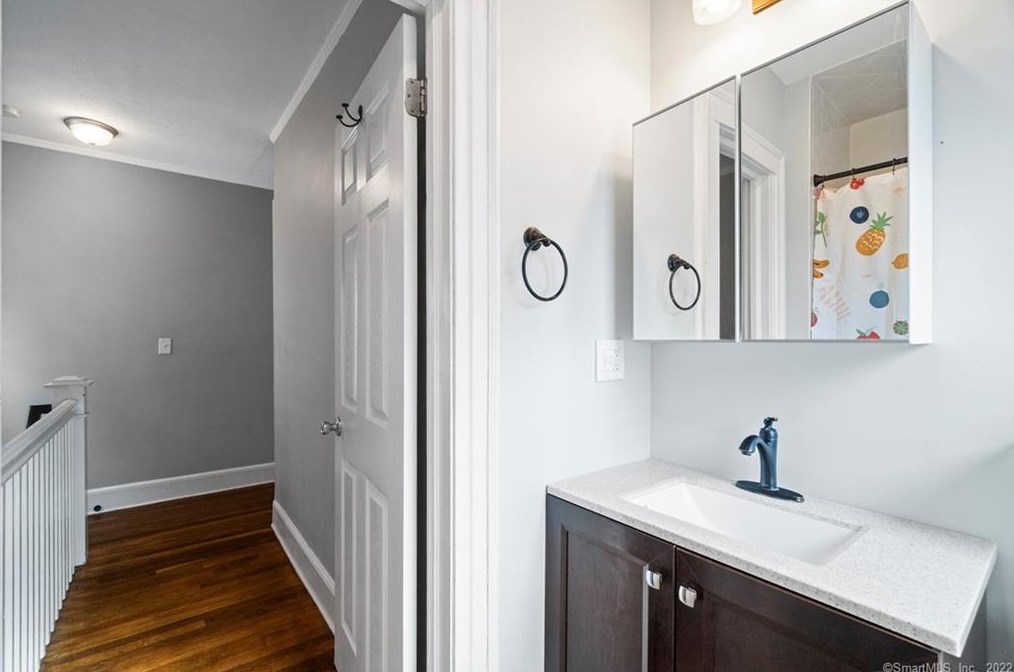 15 Willard St, New Haven CT 06515-2126 exterior