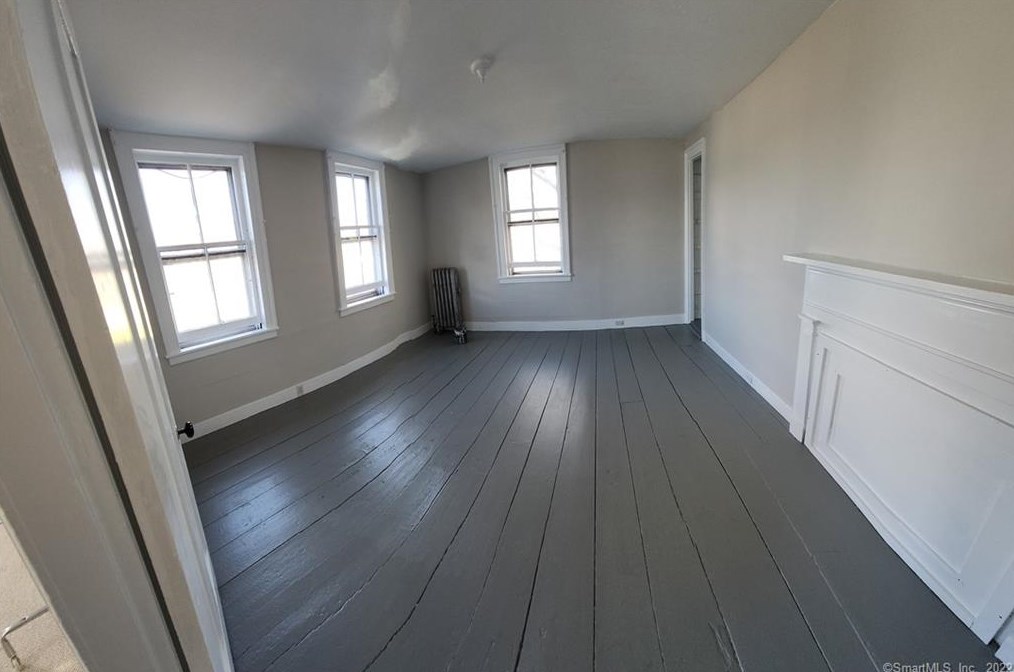 1567 New Haven Ave #2nd, Milford, CT 06460
