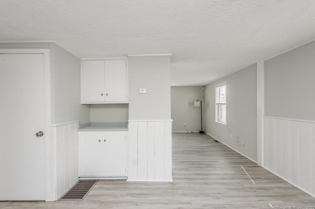 210 Barnes Ave, New Haven CT 06513-1403 exterior