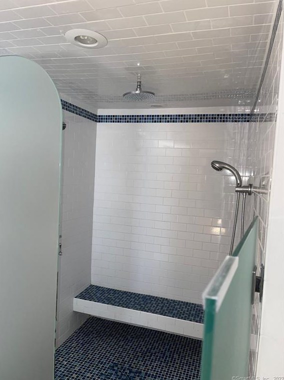 8 Ashley St, Hartford CT 06105-1310 exterior