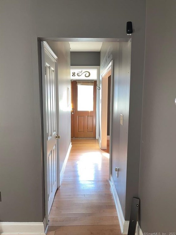 8 Ashley St, Hartford CT 06105-1310 exterior